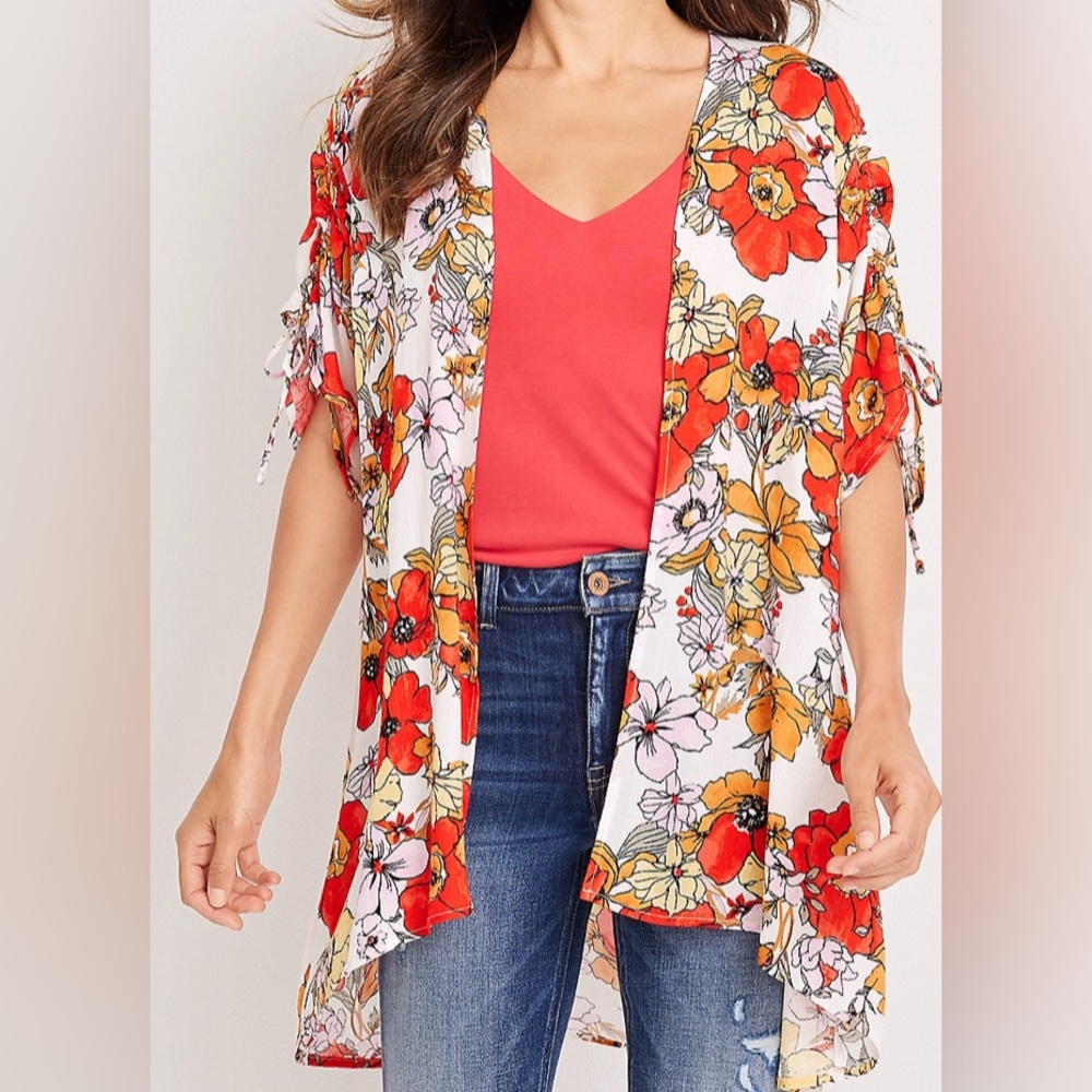 New! Maurice’s Poppy Floral Cinched Sleeve Kimono